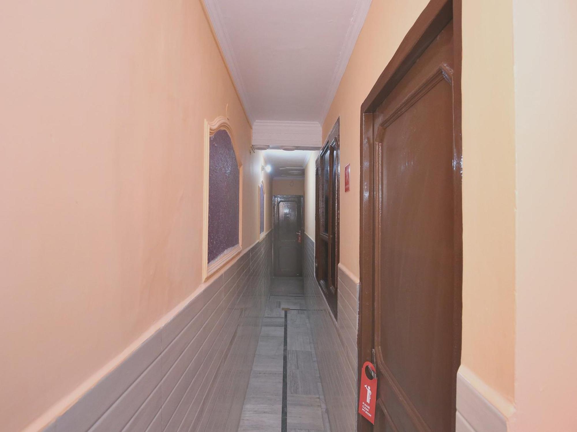Super Hotel O Rajesh Palace Chandigarh Luaran gambar